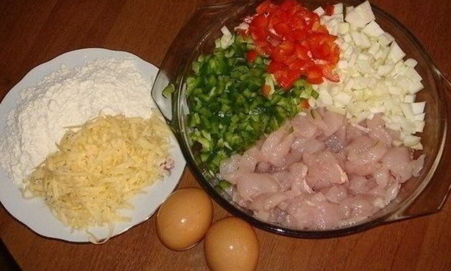 Рецепт котлет из куриного мяса с овощами и сыром