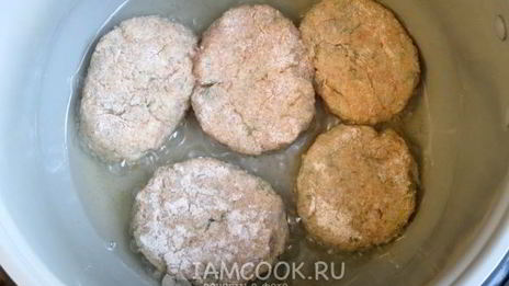 котлеты рыбные в мультиварке