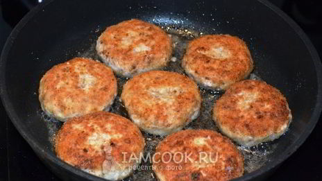 куриные котлеты с гречкой