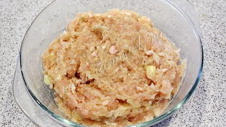 куриные котлеты в мультиварке