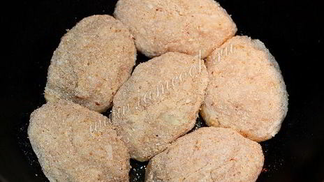 куриные котлеты в мультиварке