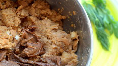 мясные котлеты с грибами