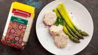 Паровые котлетки из индейки с рисом