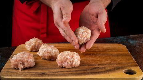 паровые котлетки из индейки с рисом