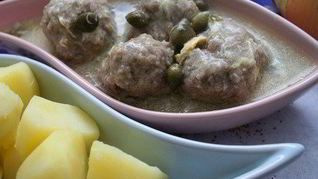 Подкопченные котлетки с каперсами