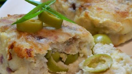 рыбные котлеты с греческой ноткой