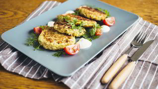 Вегетарианские котлеты из кабачков