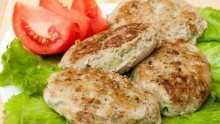 Жареные курино-овощные котлеты