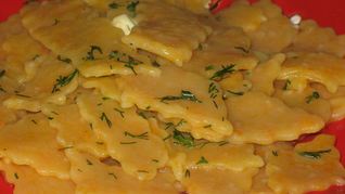 Лапша домашняя морковная