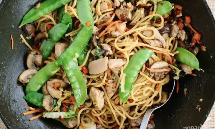 Рецепт лапши вок с курицей и овощами