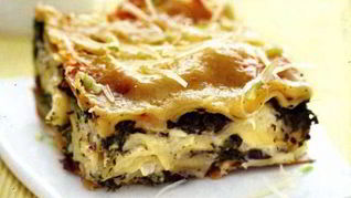 Лазанья с картофелем и шпинатом