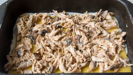 лазанья с курицей и шампиньонами