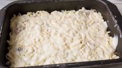 лазанья с курицей и шампиньонами