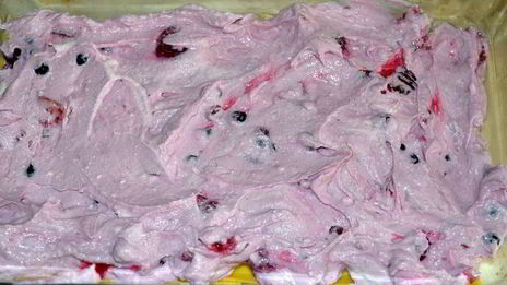 лазанья с рикоттой и ягодным ассорти