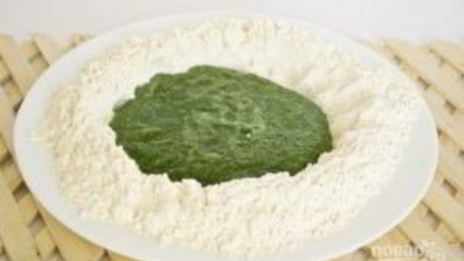 домашняя паста со шпинатом и томатами