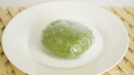 домашняя паста со шпинатом и томатами