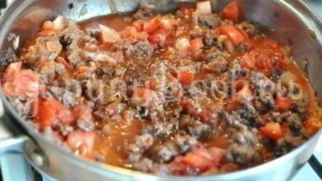 каннеллони с мясом под соусом бешамель