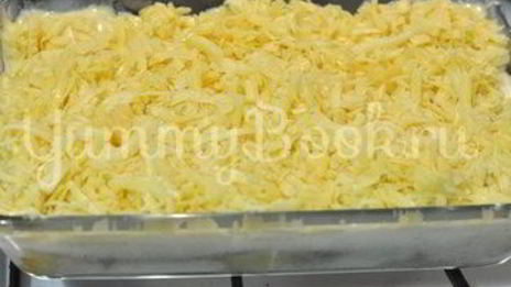 каннеллони с мясом под соусом бешамель