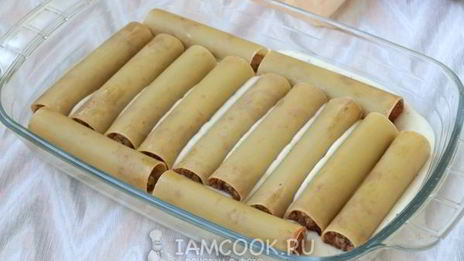каннелони под соусом бешамель