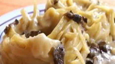 макароны-гнезда с грибным соусом