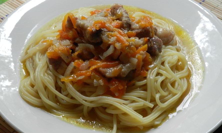 Рецепт макарон со свининой в мультиварке