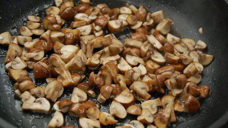 паста с грибами и мускатным орехом