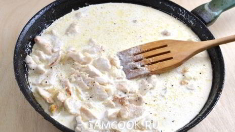 паста с курицей в сливочном соусе