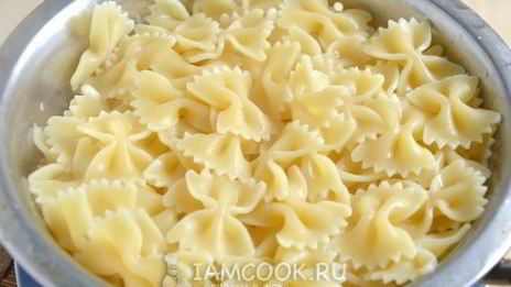 паста с курицей в сливочном соусе