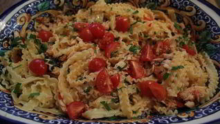 Паста с сибасом и помидорами черри