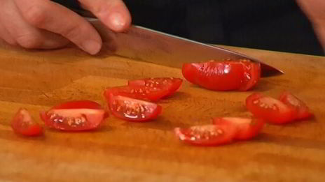 паста с сибасом и помидорами черри