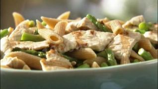 Паста со спаржей и индейкой