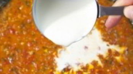 спагетти с креветками в сливочно-томатном соусе