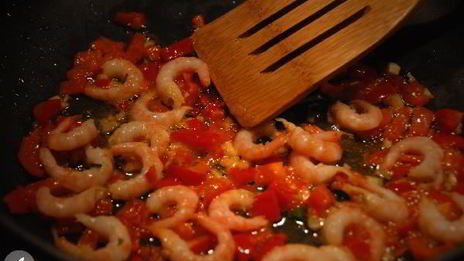 спагетти с креветками
