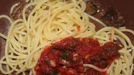 спагетти с соусом