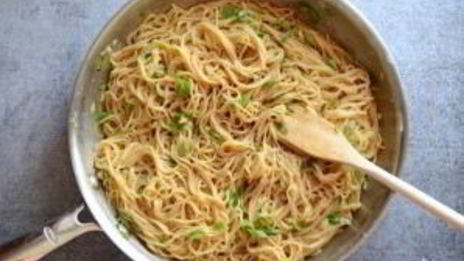 спагетти с зеленым луком