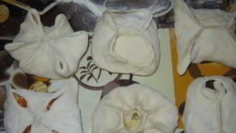 манты в кастрюле