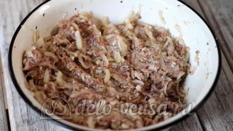 манты в мультиварке