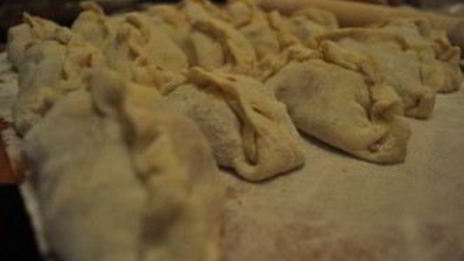 манты в скороварке