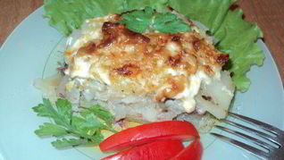 Картофель с отбивными по-французски