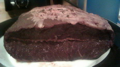 модная говядина по-французски в пряном вине