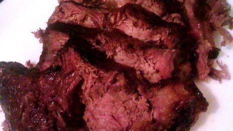 модная говядина по-французски в пряном вине