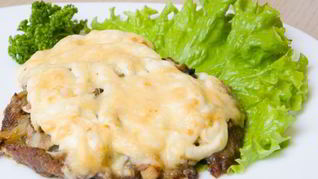 Мясо по-французски из говядины в мультиварке