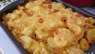 Мясо по-французски с курицей и картошкой