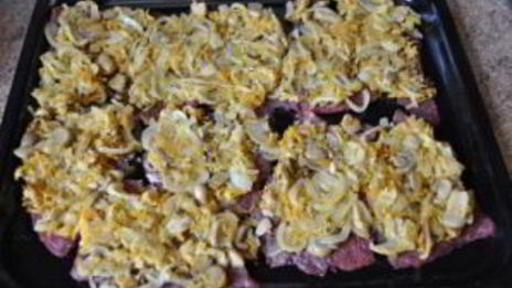 мясо по-французски со свининой и грибами