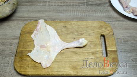 фаршированные куриные ножки грибами и сыром