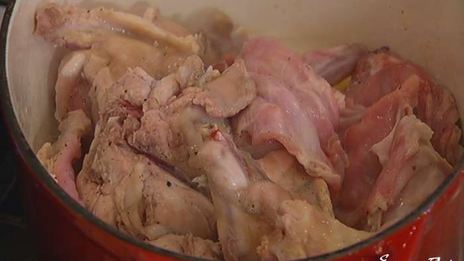 кролик в красном вине