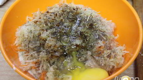 куриные биточки с квашеной капустой