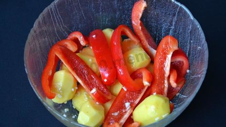 курица с картошкой и чесноком в духовке