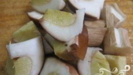 курица, запеченная с грибами и тыквой