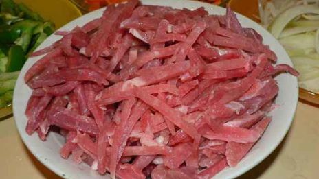 мясо в кисло-сладком соусе с овощами